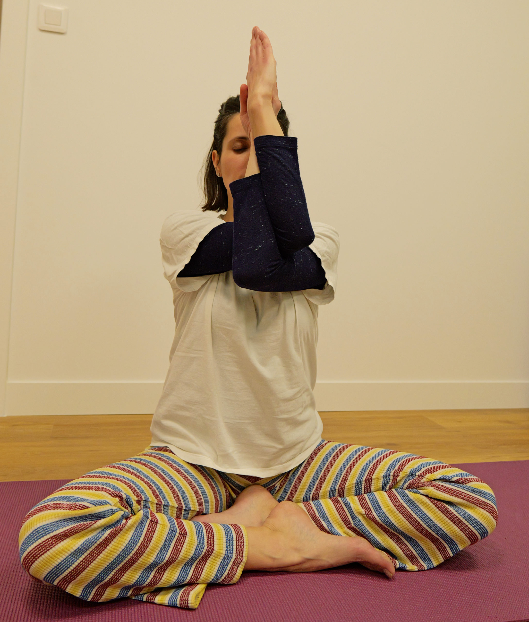 Yoga - Garudasana Yoga - Garudasana